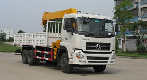 東風(fēng)天龍后雙橋隨車(chē)起重運(yùn)輸車(chē)